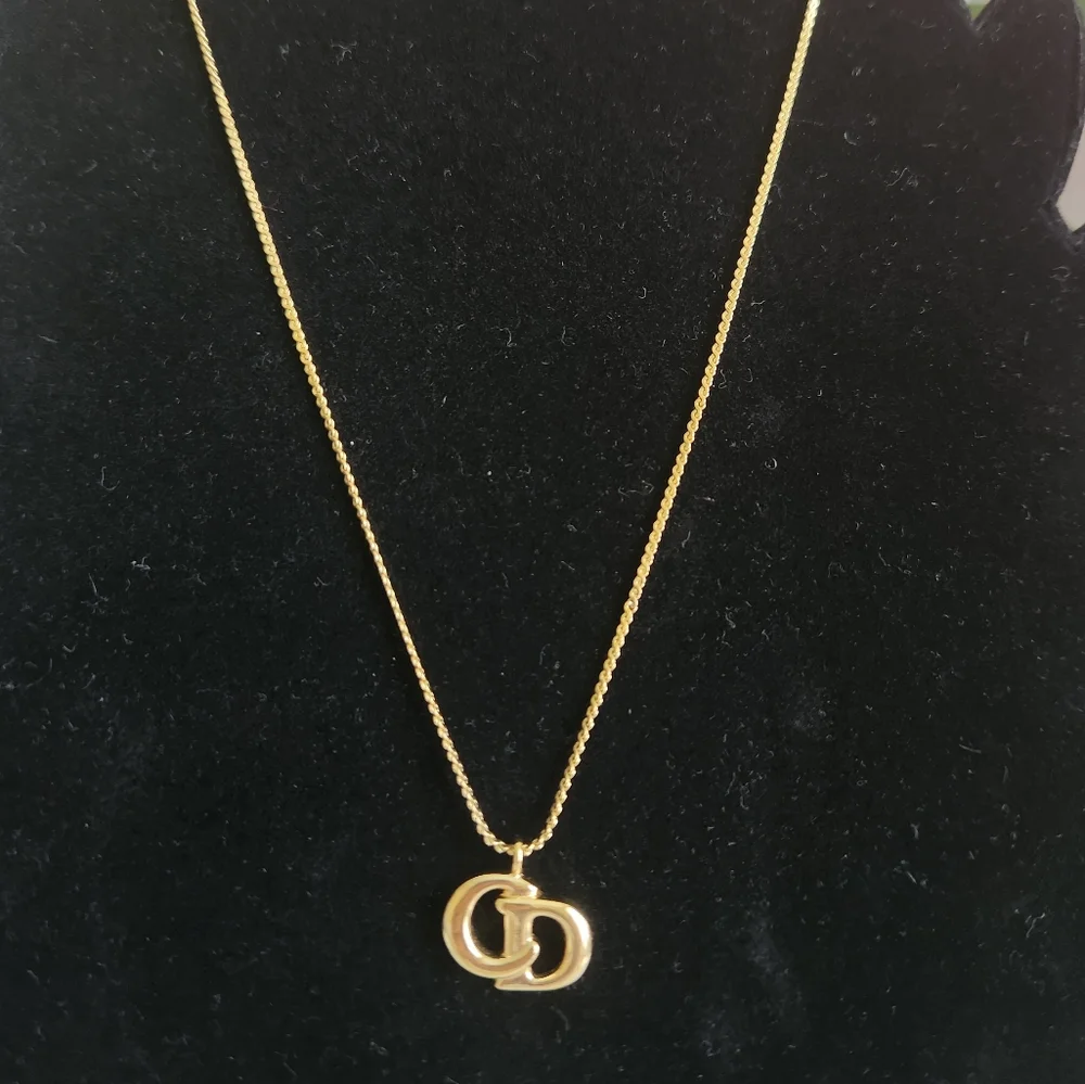 Christian Dior CD Logo Gold Tone Necklace ooo - Picture 2 of 4
